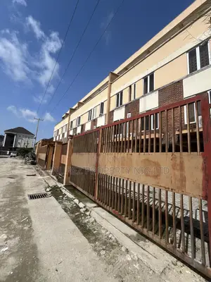 1bdrm Apartment in Agungi, Lekki for rent