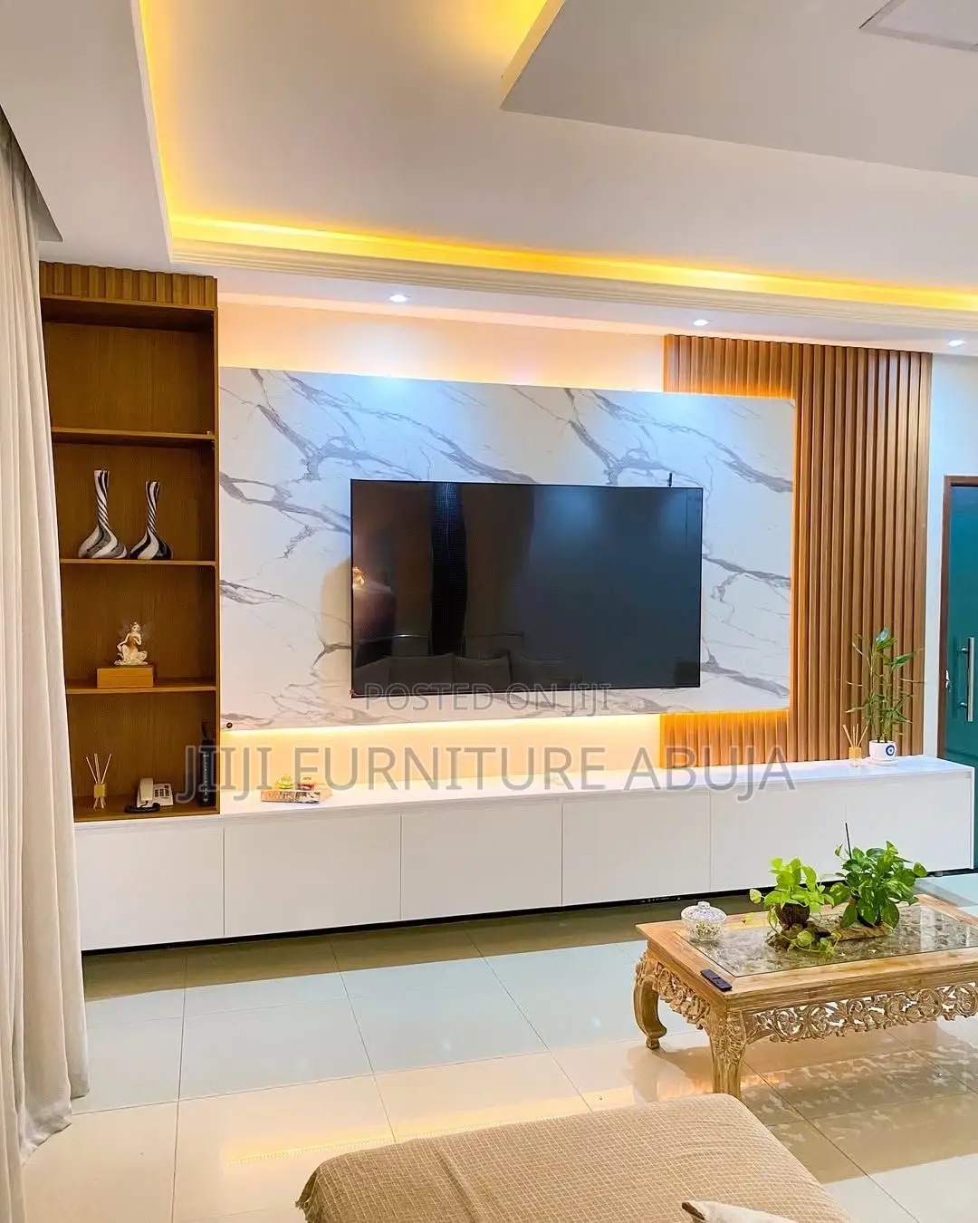 La- Keran Tv  Console With Light  