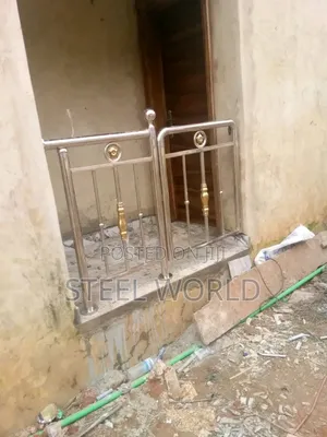 Handrail With Doors