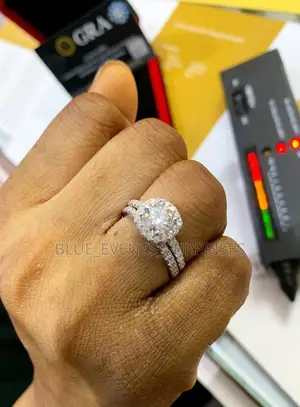 Engagement/Wedding Ring