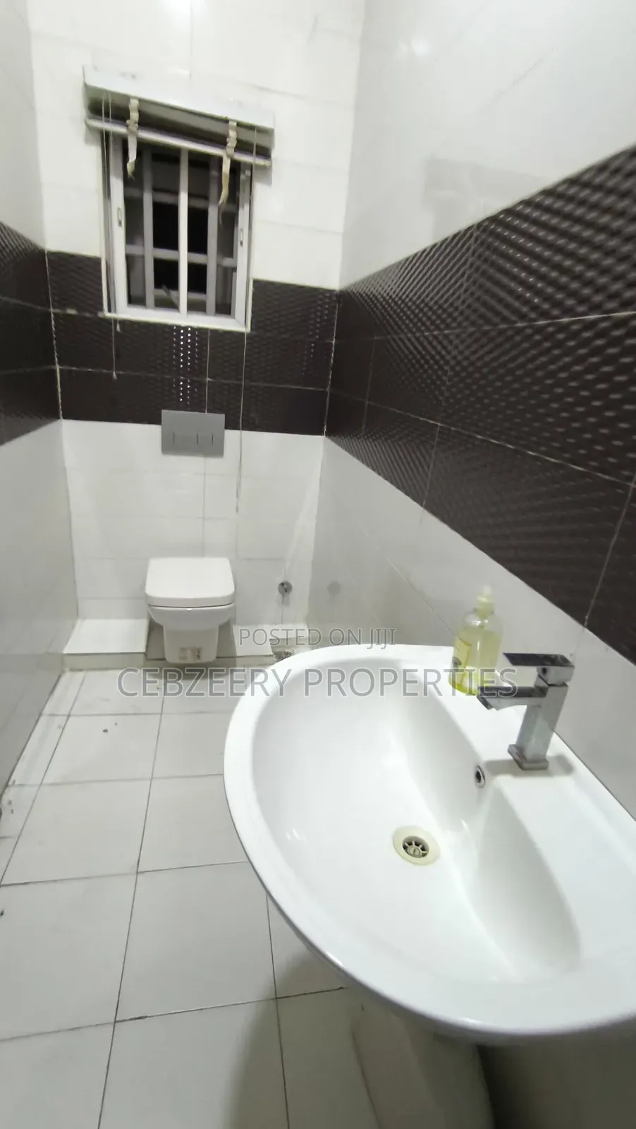 Exotic 1 Bedroom Easily Convertible