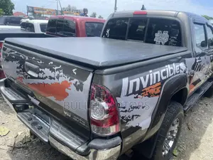 Toyota Tacoma TRD PRO V6 4dr Access Cab 4WD 6.1 ft. SB (4.0L 6cyl 6M)