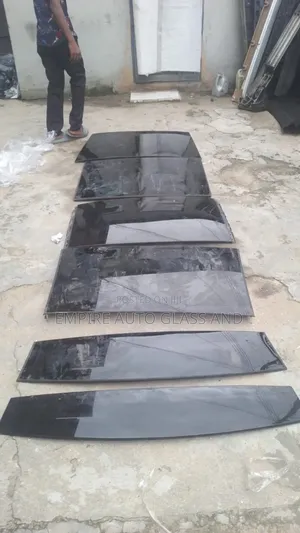 Complete Roof Glass for Mercedes Gla 2015 Model Available Now