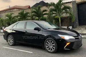 Toyota Camry XLE 4dr Sedan (2.5L 4cyl 6A) 2015 Black