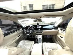 Lexus ES 2013 Red