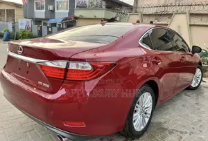 Lexus ES 2013 Red