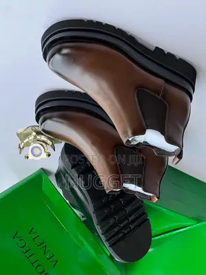 Bottega Veneta Brown Leather Chelsea Boot Luxury Grade Fully Boxed