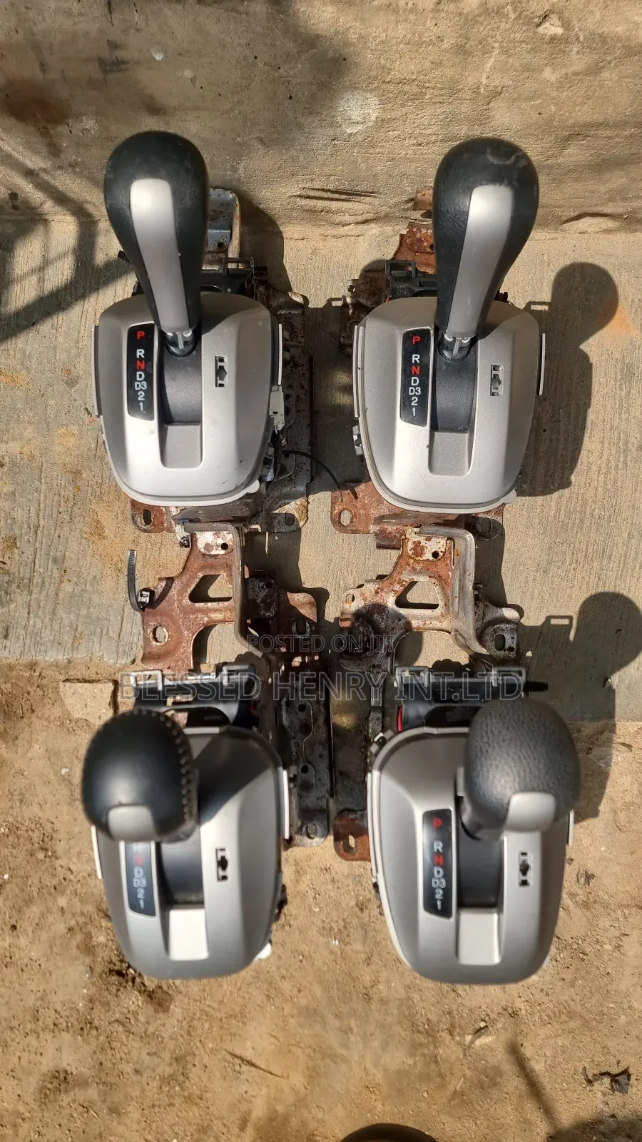 Gear Selector.......