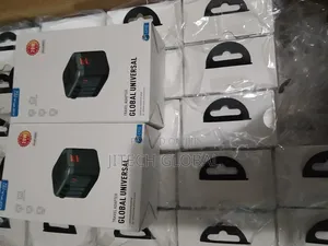 Konfulon Universal Travel Adapter 20w