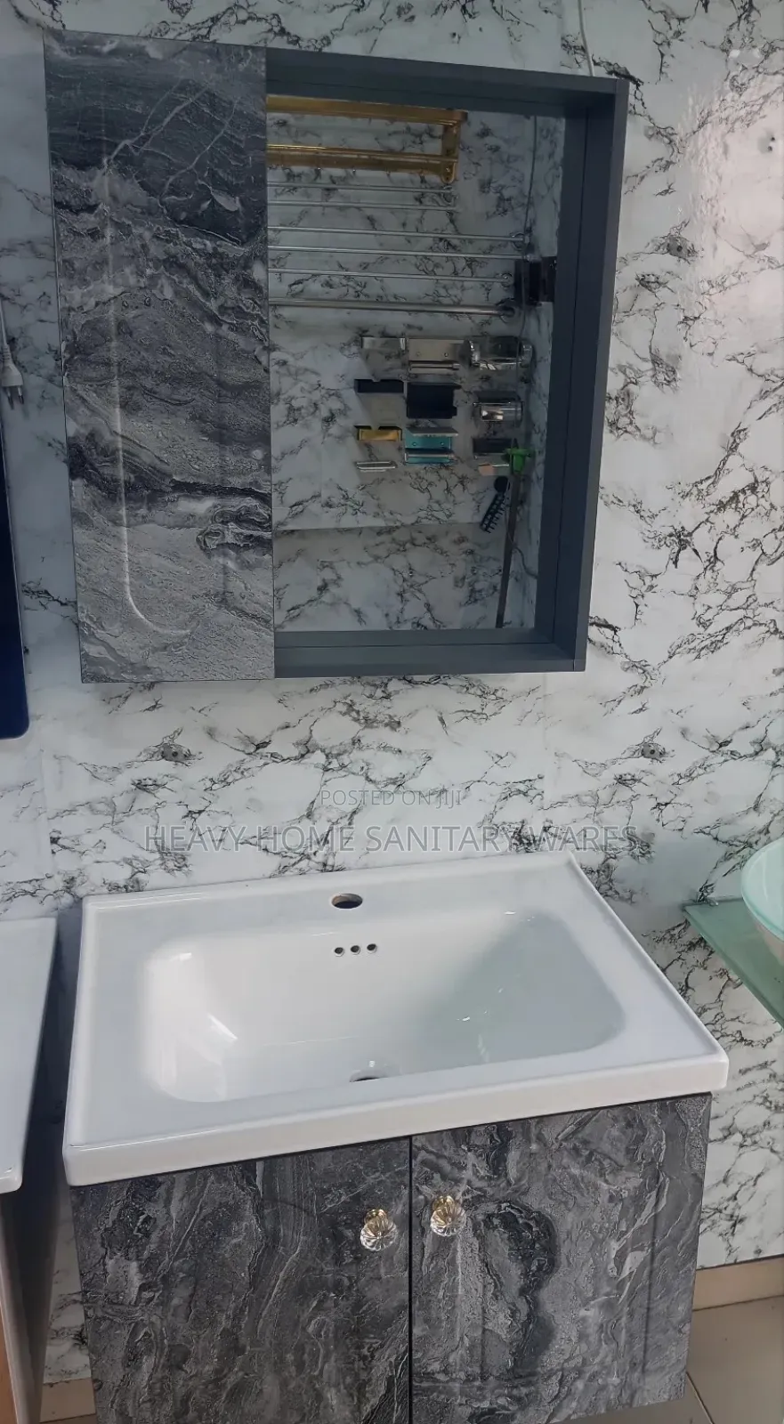 Cabinet With Mirror 004