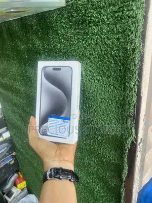 New Apple iPhone 15 Pro Max 256 GB
