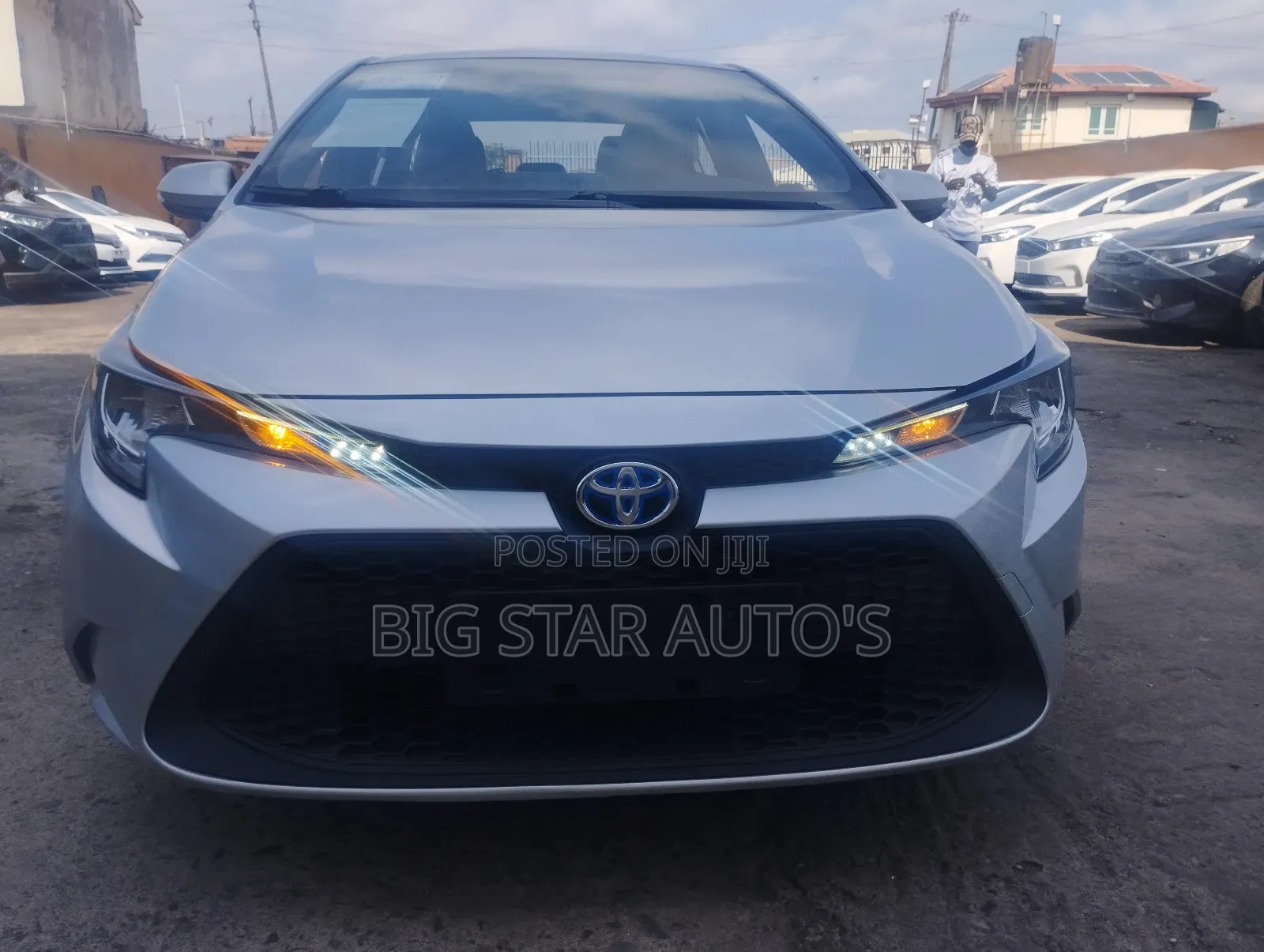 Toyota Corolla XLE 2020 Gray