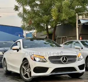 Mercedes-Benz C300 Base 4Matic Coupe AWD (2.0L 4cyl 7A) 2017 White