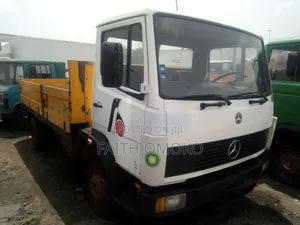 Mercedes Benz Truck