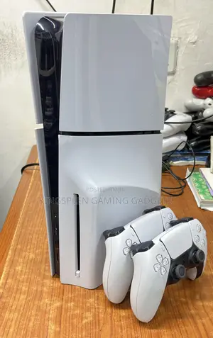 Foreign Used Playstation 5 Europe Standard Edition Comes With 2 Pads
