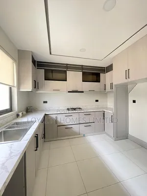 Furnished 4bdrm Townhouse/Terrace in Lekki Phase 1 for sale