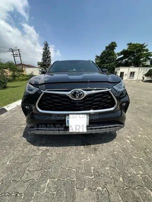 Toyota Highlander Platinum 2022 Black