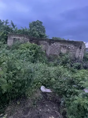 Uncompleted 3 Bed Room