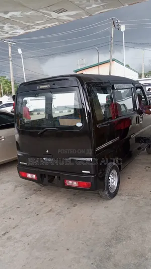 Mitsubishi Delica 2010 White