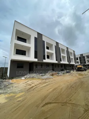 Furnished 5bdrm Duplex in Lekki Phase 1 for sale
