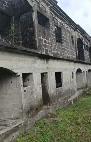 2bdrm Block of Flats in Off Pti Road, Warri for sale