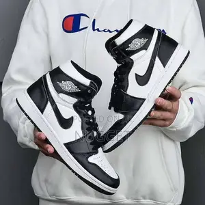 Nike Black and White 