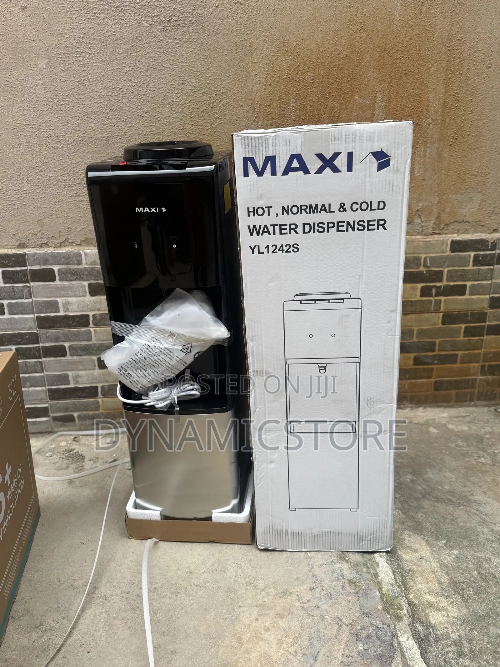 Maxi Water Dispenser Black and Silver