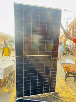 600w Mono Crystalline Solar Panel.....