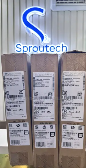 New Laptop HP EliteBook 840 G10 16GB Intel Core I5 SSD 512GB