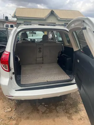Toyota RAV4 Limited 4x4 2007 White