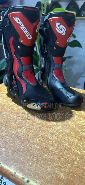 Speed Boot in Red and Black for Powerbike