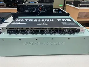 Behringer Mx882 Ultralink Pro 8-channel Splitter/Mixer Hub