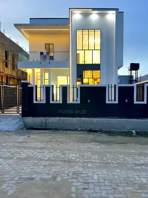 4bdrm Duplex in Lekki Ajah for sale