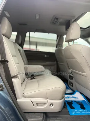 Honda Pilot Touring 4dr SUV 4WD (3.5L 6cyl 9A) 2016 Blue