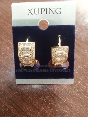 Original Non Tarnish Xuping Ear Ring With Rhinestones