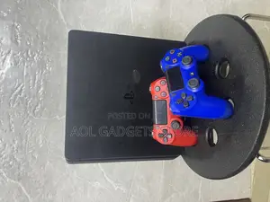 Playstation 4 Slim