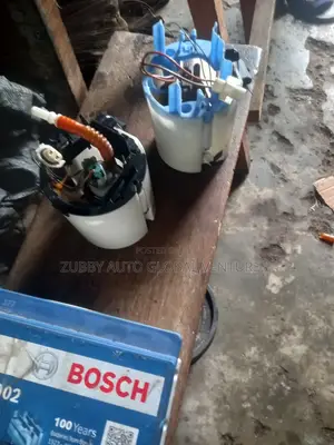 Mercedes W204 Fuel Pump
