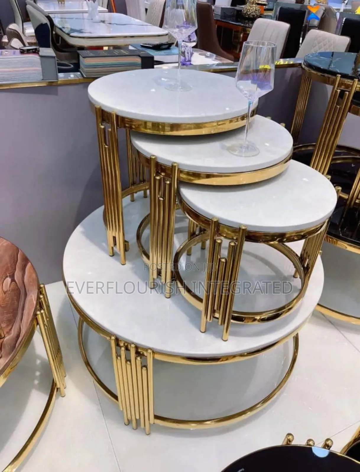 Centre Table With 3 Side Stools