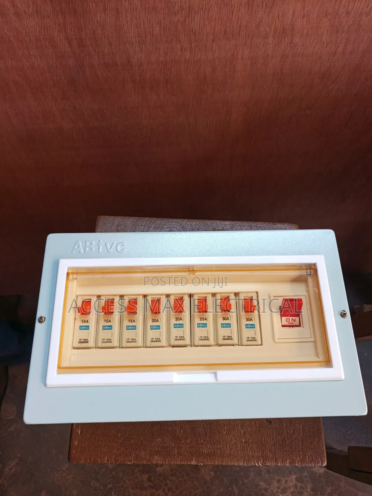 D8 Single Face Board