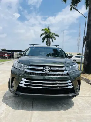 Toyota Highlander Limited 4x4 V6 (3.5L 6cyl 8A) 2018 Green