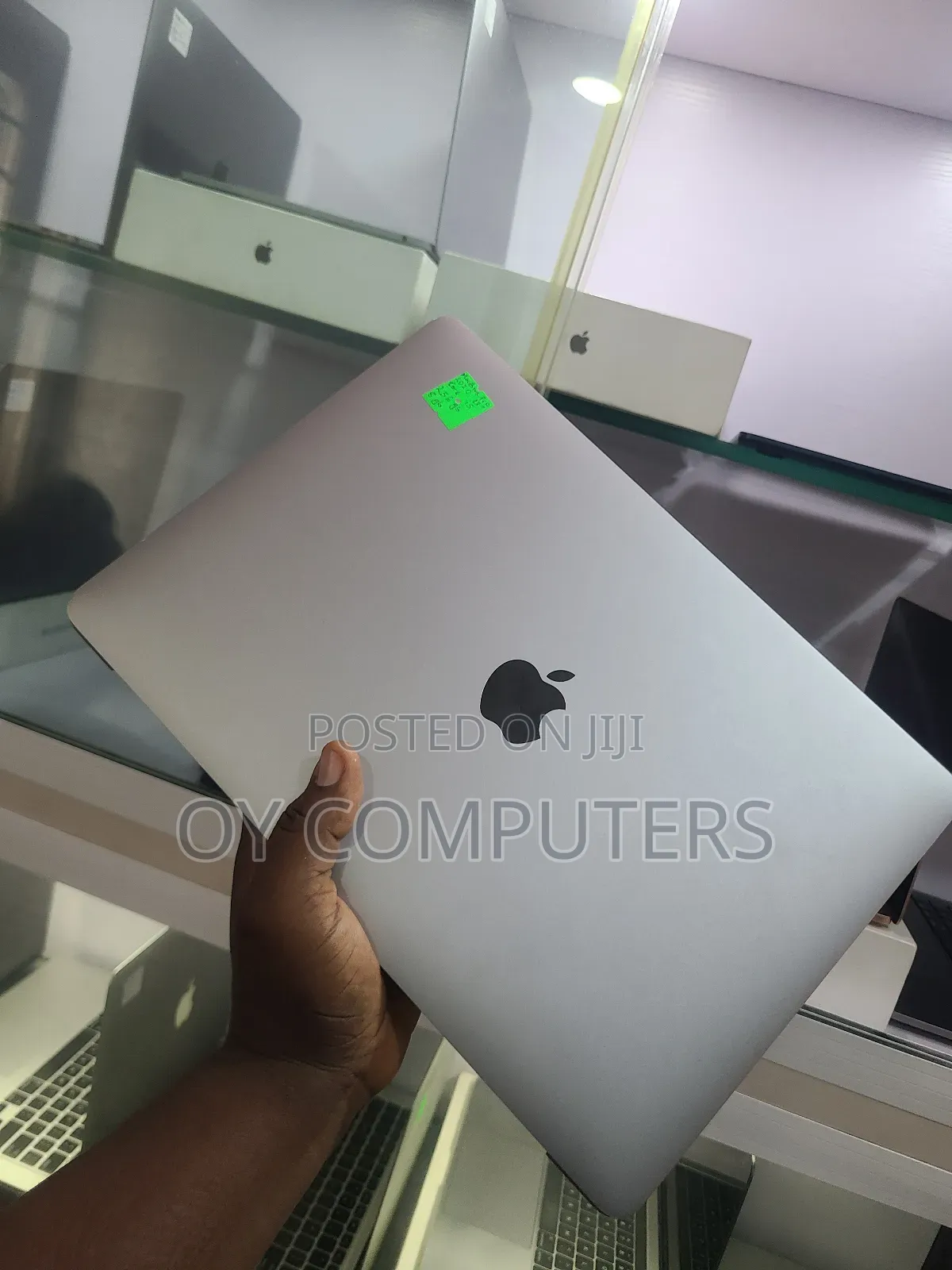 Laptop Apple MacBook Pro 2020 8GB Intel Core I5 SSD 256GB