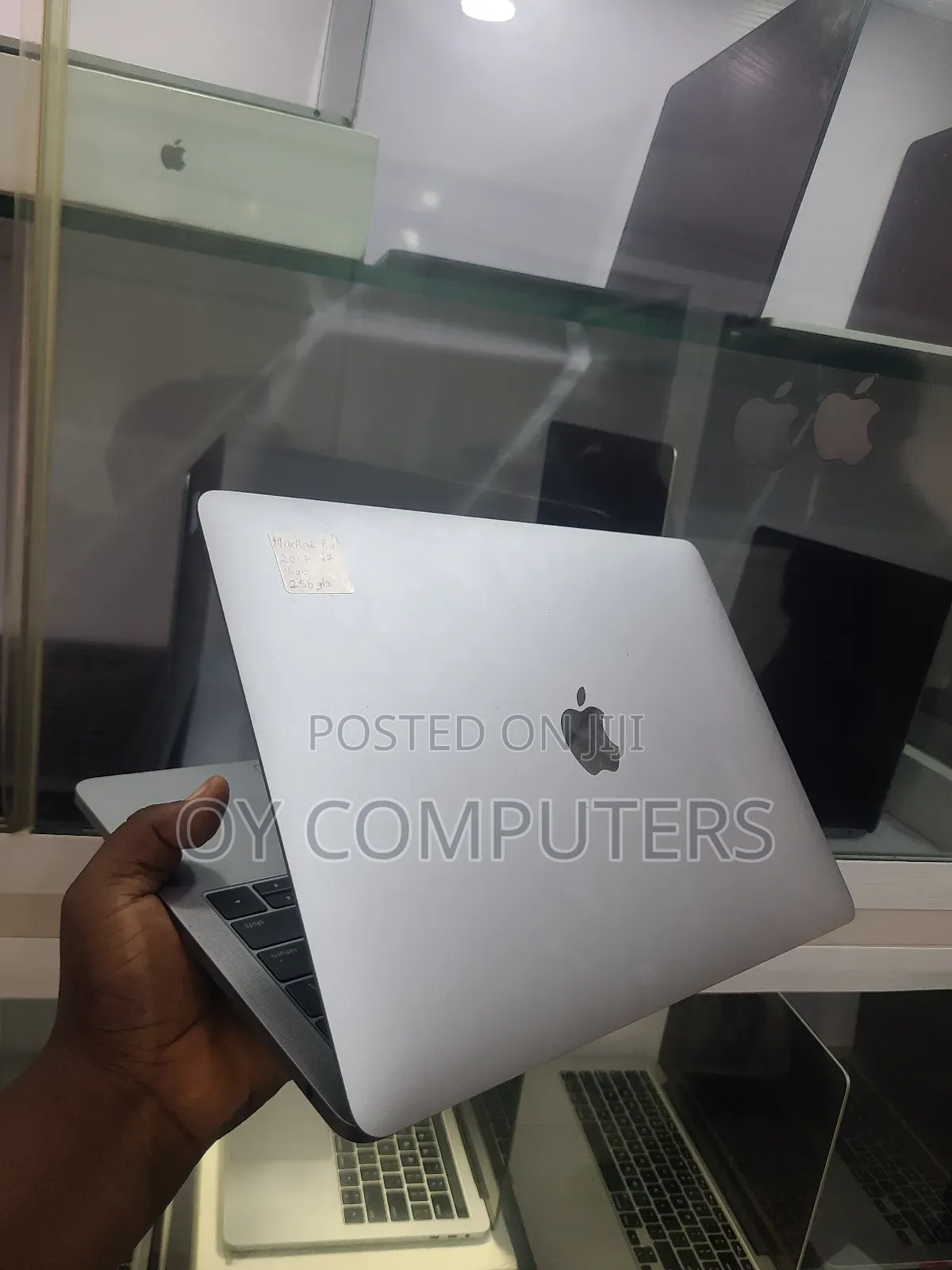 Laptop Apple MacBook Pro 2017 16GB Intel Core I7 SSD 256GB