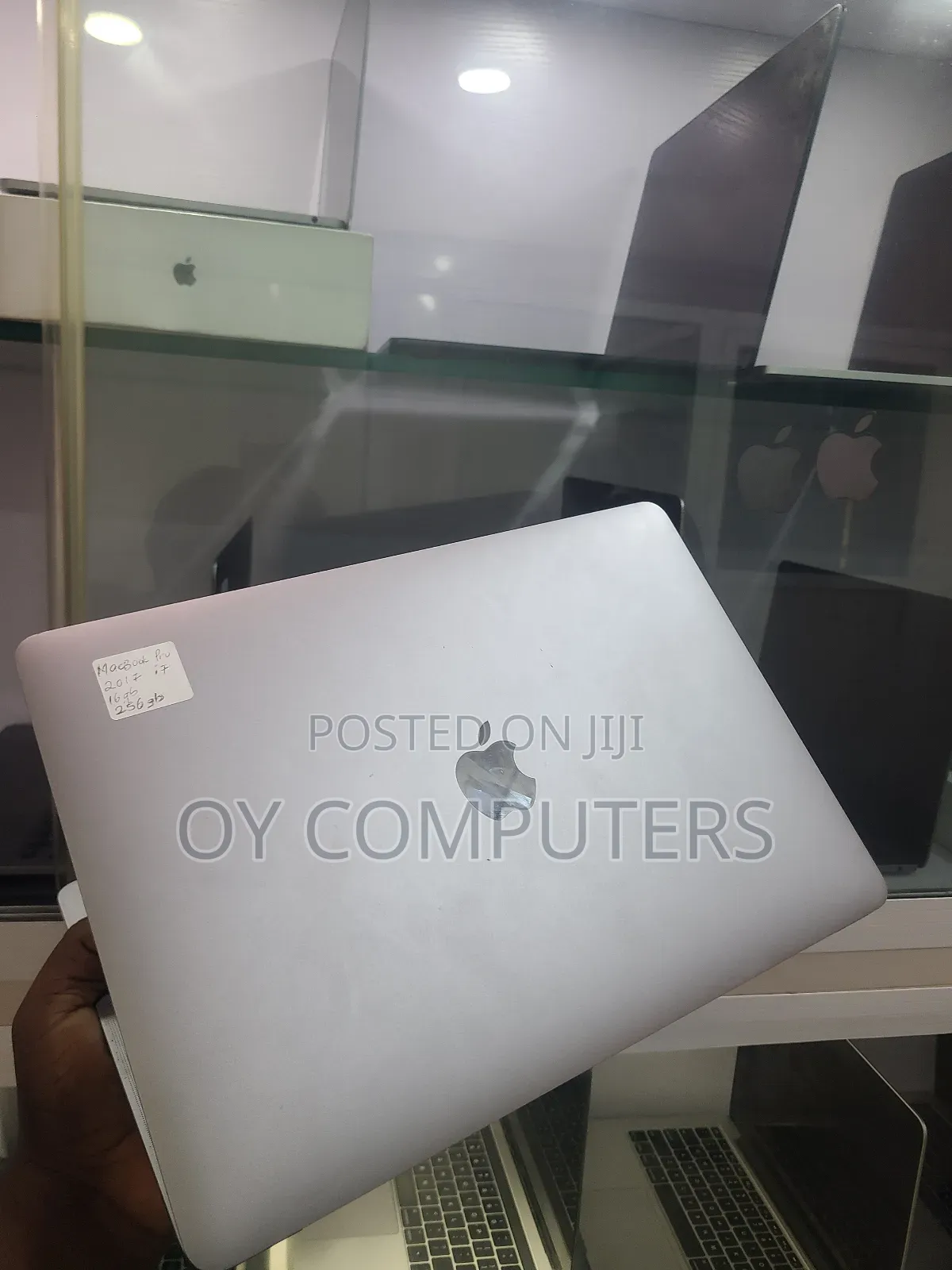 Laptop Apple MacBook Pro 2017 16GB Intel Core I7 SSD 256GB