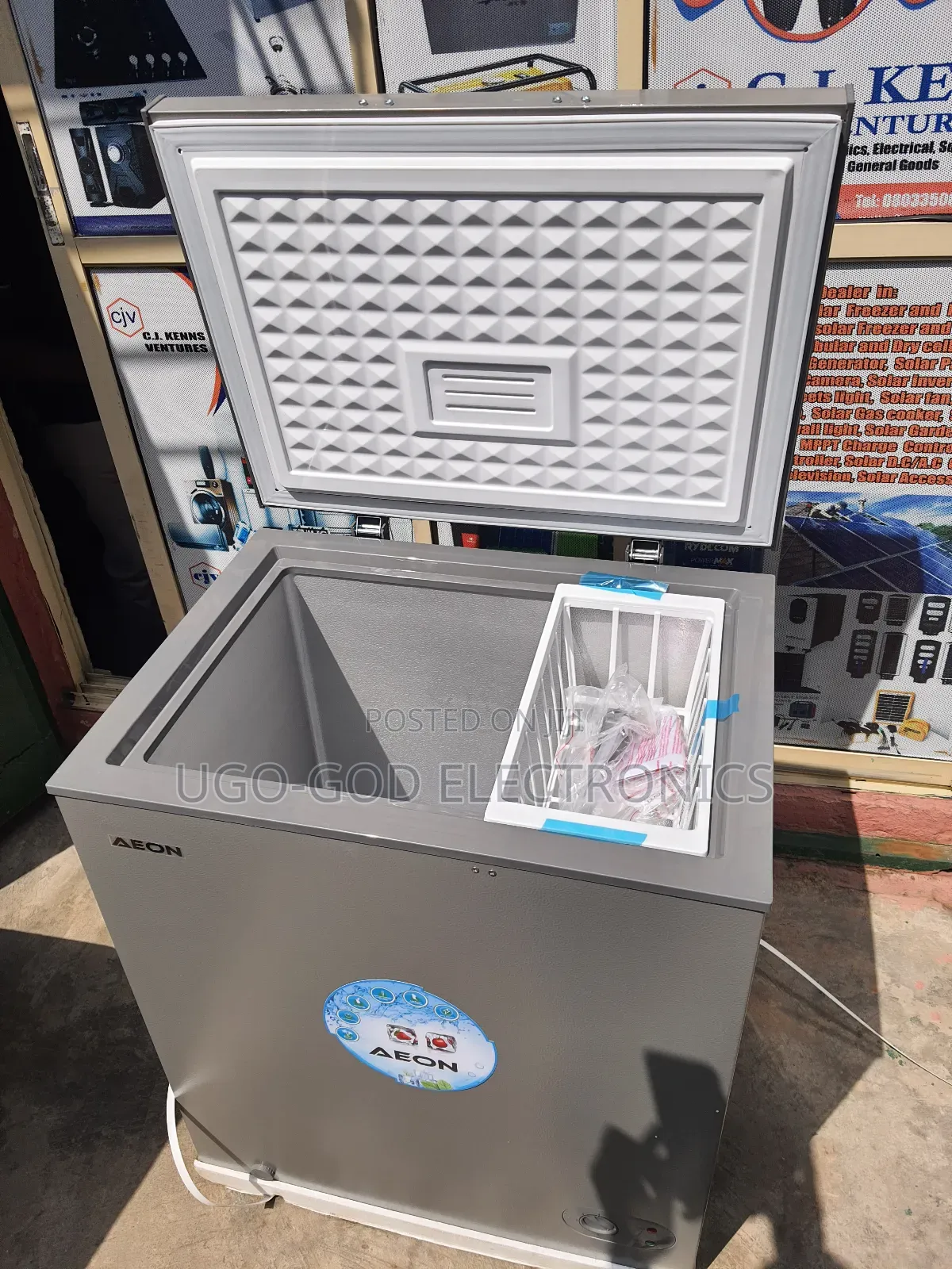 Aeon Chest Freezer
