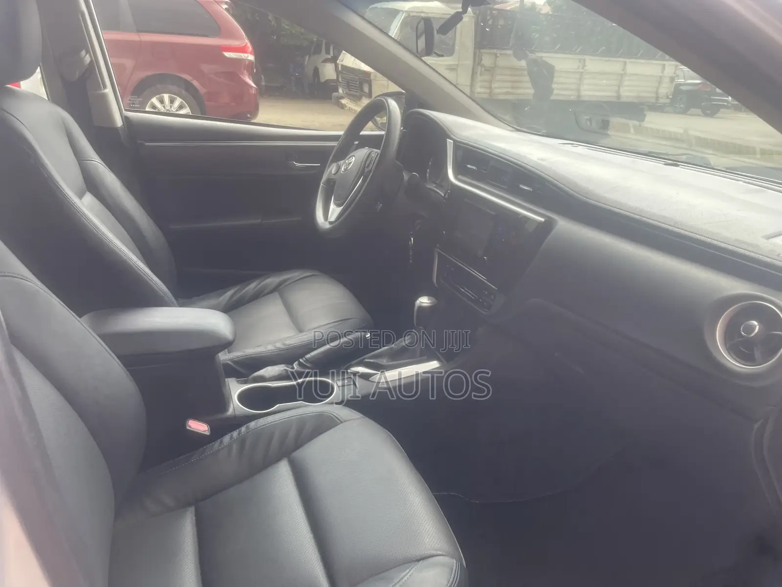 Toyota Corolla 2018 Silver