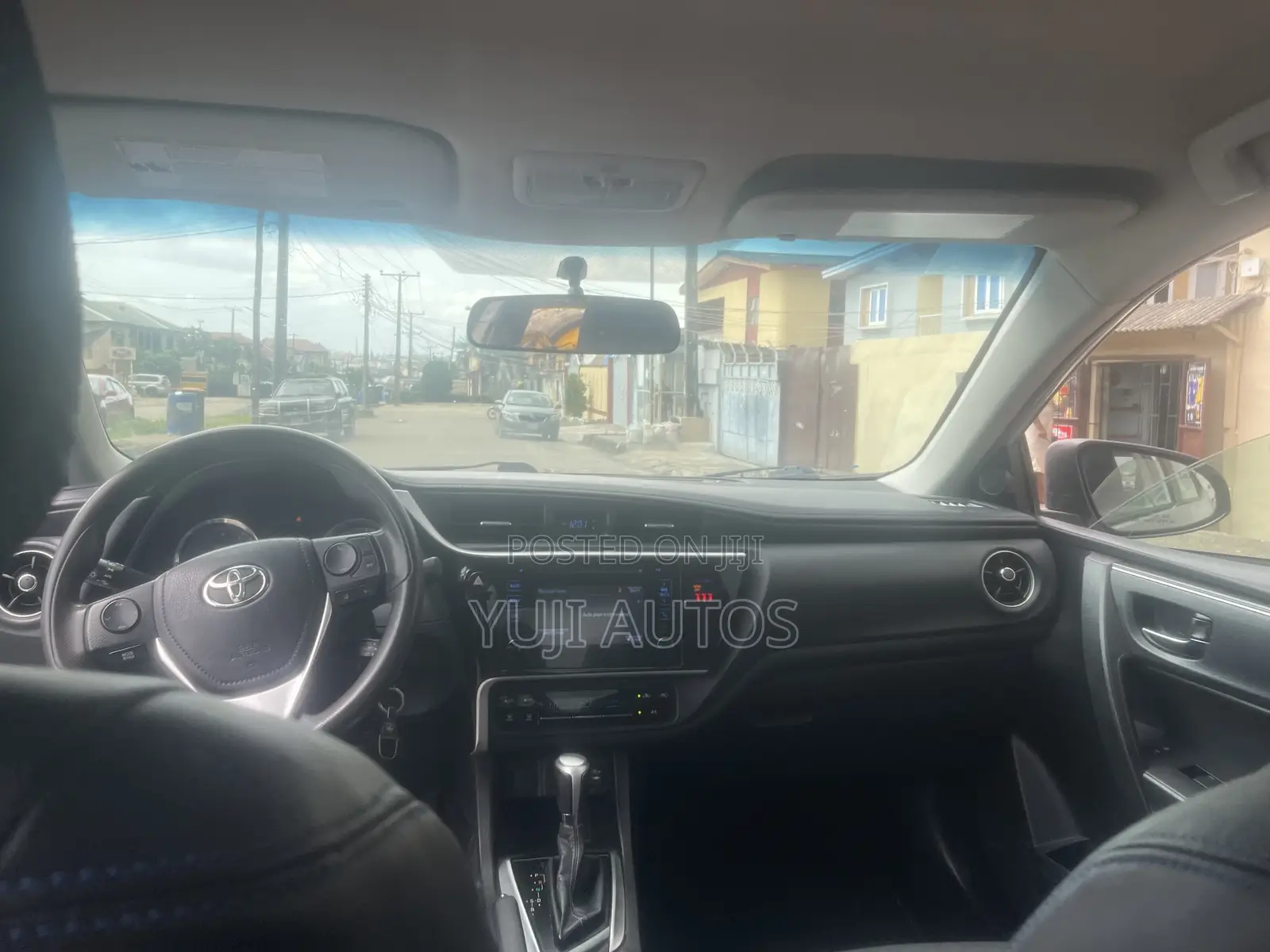 Toyota Corolla 2018 Silver