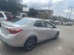 Toyota Corolla 2018 Silver