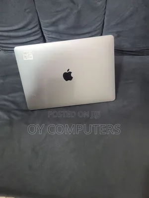 Laptop Apple MacBook Pro 2017 16GB Intel Core I7 SSD 512GB
