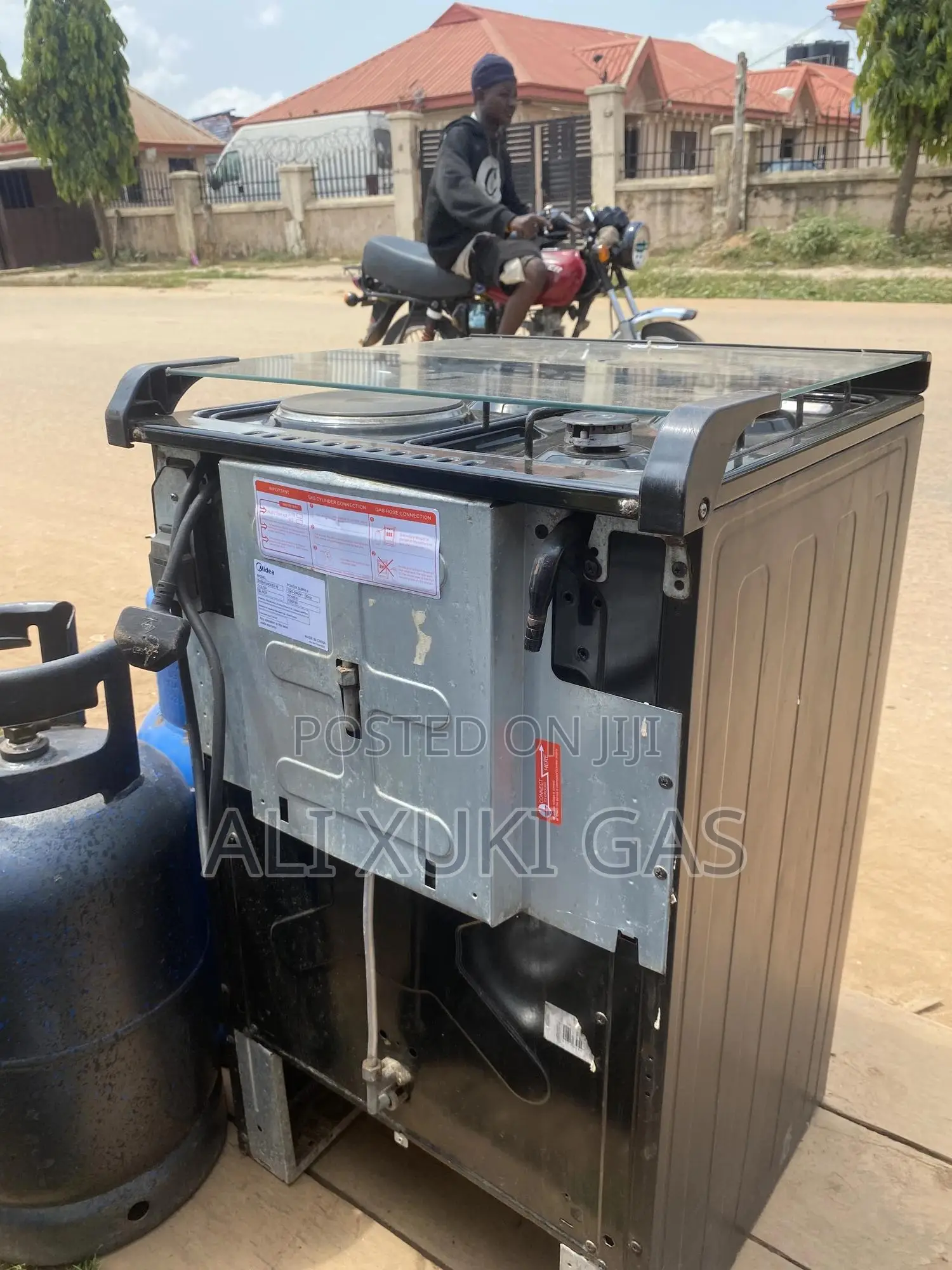Standing Gas Cooker