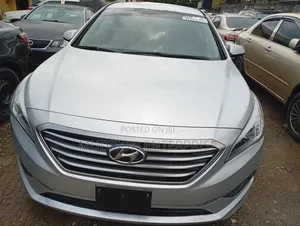 Hyundai Sonata Limited 4dr Sedan (2.4L 4cyl 6A) 2015 Silver